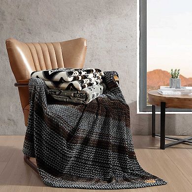Wrangler Knockin Cowboy Boots Print Throw Blanket