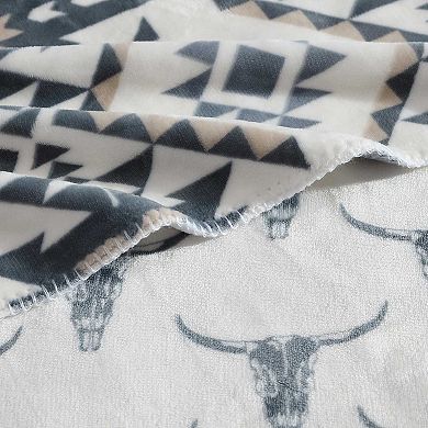 Wrangler Dakota Print Fleece Throw Blanket