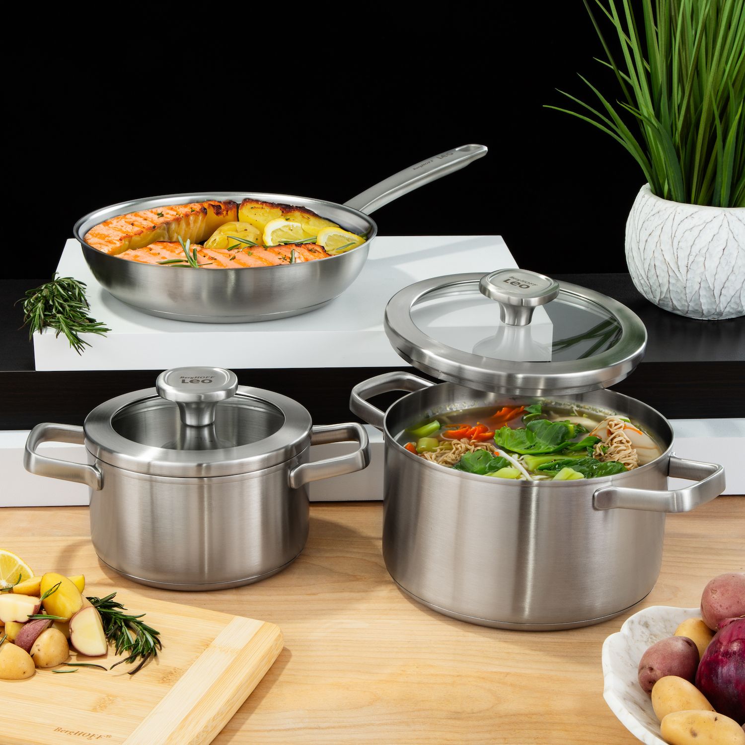 BergHOFF Leo Non-stick Cast Aluminum Sauté Pan 10.25 3.2