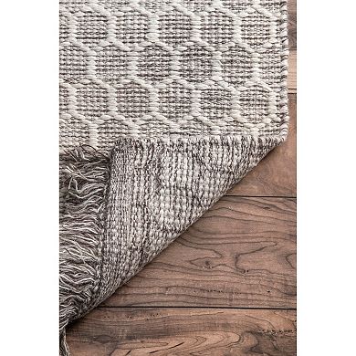 nuLOOM Wylie Honeycomb Wool Fringe Rug
