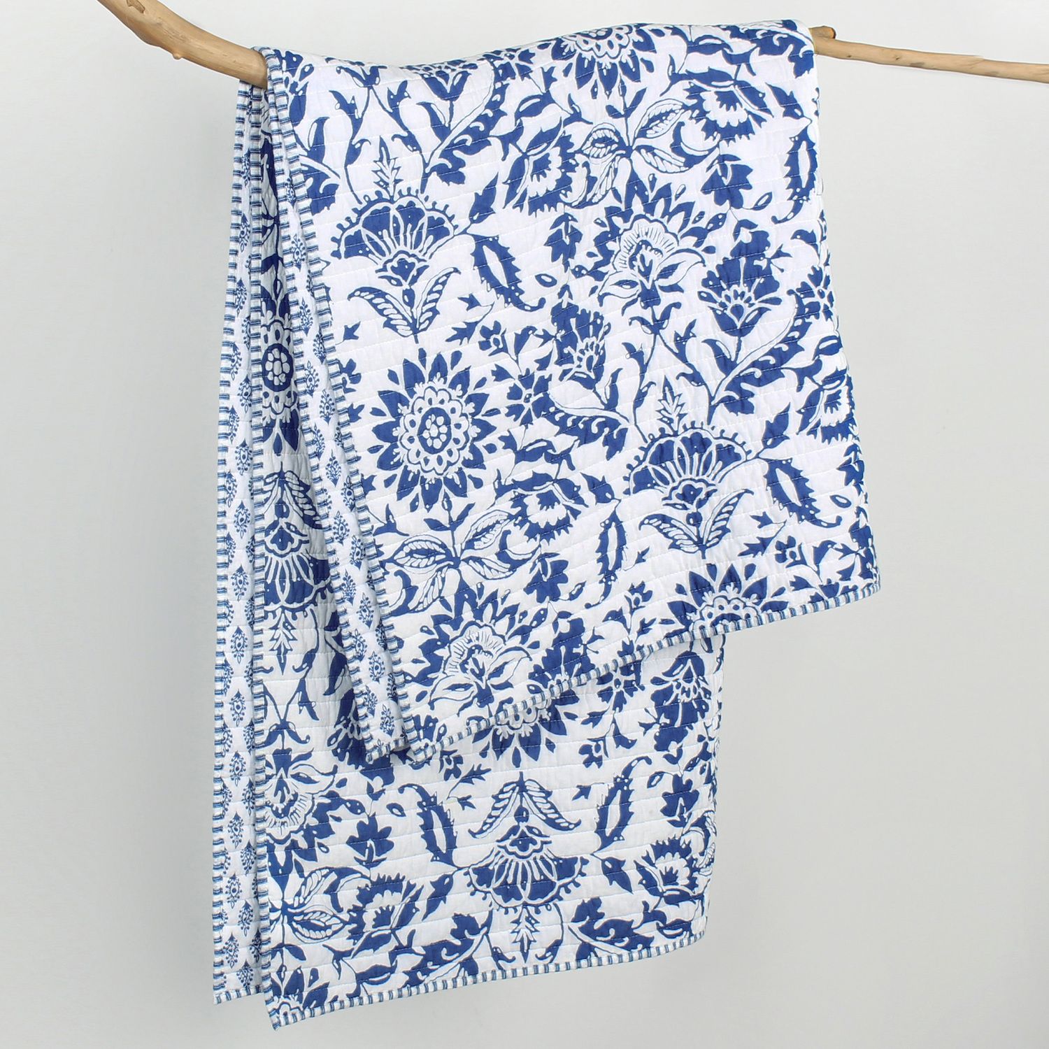 Levtex Home Überwurf „Clara Blue“ – 127 X 152 Cm, Baumwolle, Blumenmuster Blau-weiß