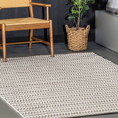 nuLOOM Outdoor Striped Yasmin Area Rug