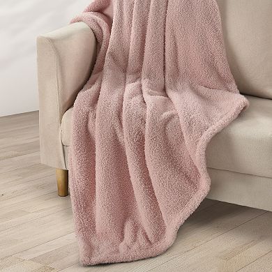 Five Queens Court Cuddly Throw Blanket