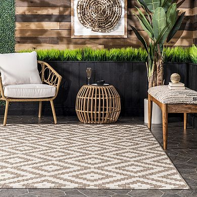 nuLOOM Marybelle Tribal Diamond Trellis Area Rug