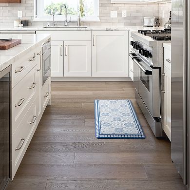 Martha Stewart Comfort Anti-Fatigue Strie Medallion Tile Standing Mat
