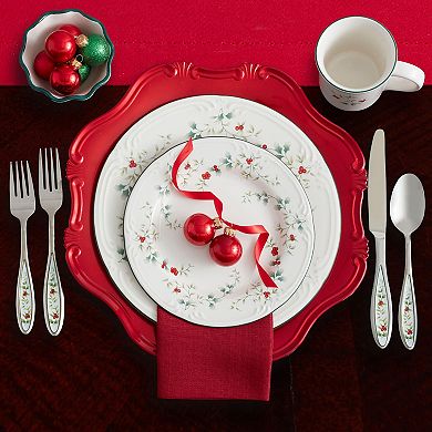Pfaltzgraff Winterberry 16-pc. Dinnerware Set