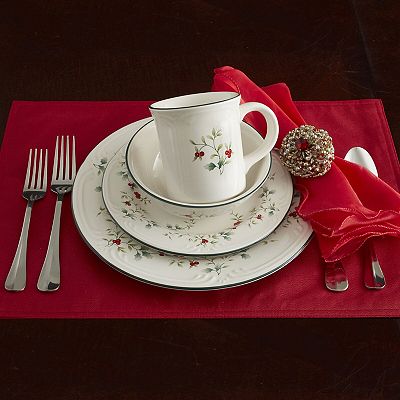 Pfaltzgraff Winterberry 16 pc. Dinnerware Set