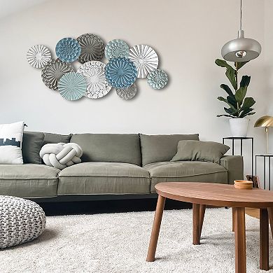 LuxenHome Multi-color Metal Floral Layered Plates Wall Art