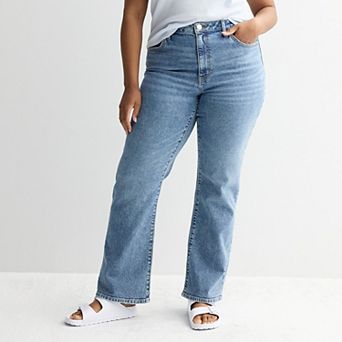 Juniors' Plus Size SO® High-Rise 90s Bootcut Jeans