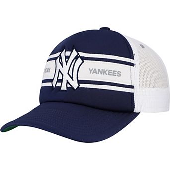 Men's  Navy New York Yankees Sideline Trucker Adjustable Hat