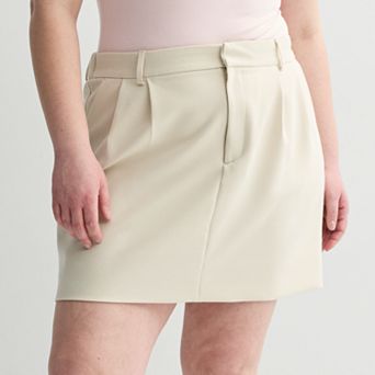 Juniors' Plus Size SO® Pleated Mini Skirt