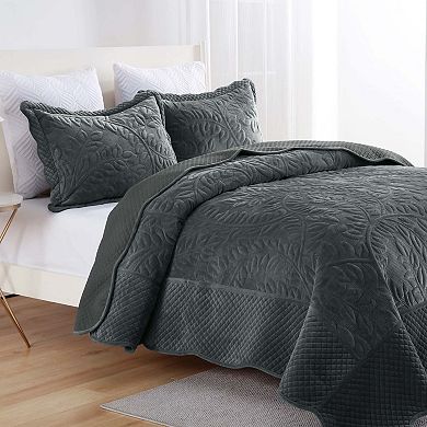 Marcielo 3Pc Luxury Velvet Oversized Embroidery Soft and Plush Quilt Set
