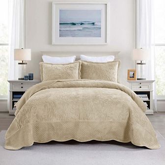 Marcielo 3 pc Luxury Velvet Oversized Embroidery Soft and Plush Quilt Set