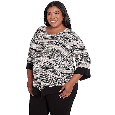 Plus Size Alfred Dunner Abstract Feather Solid Trim Top with Necklace