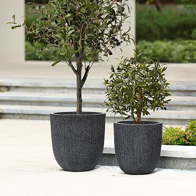 LuxenHome 2-Piece Tapered Round Plastic Planters Set