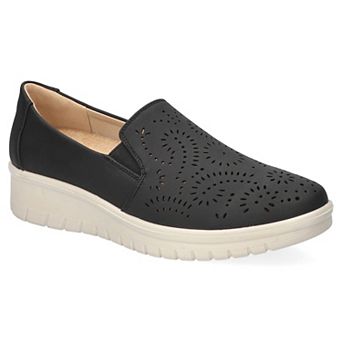 Ying by Easy Street Women's Comfort Flats