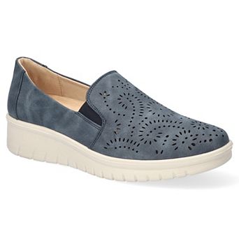 Ying by Easy Street Women's Comfort Flats
