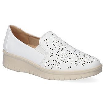 Ying by Easy Street Women's Comfort Flats