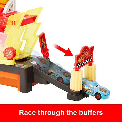 Disney and Pixar Cars Color Changers Race Ready Car Wash Playset by Mattel