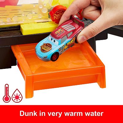 Disney and Pixar Cars Color Changers Race Ready Car Wash Playset