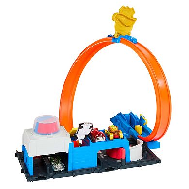 Mattel Hot Wheels City Super Police Station Playset with Police Toy Car & Adjustable Track Loop