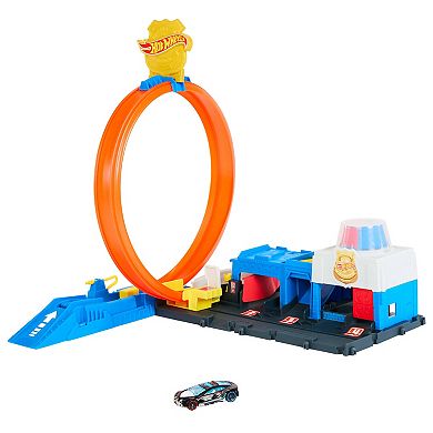 Mattel Hot Wheels City Super Police Station Playset with Police Toy Car & Adjustable Track Loop