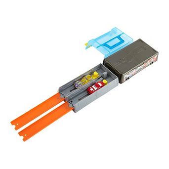 Mattel Hot Wheels Race Case Track Set with 2 Cars