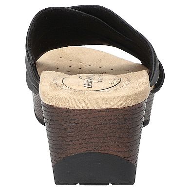 Easy Street Rosella Women's Slip-Resistant Sandals
