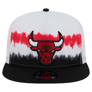 Men's New Era White/Black Chicago Bulls Dip-Dye 9FIFTY A-Frame Trucker Snapback Hat