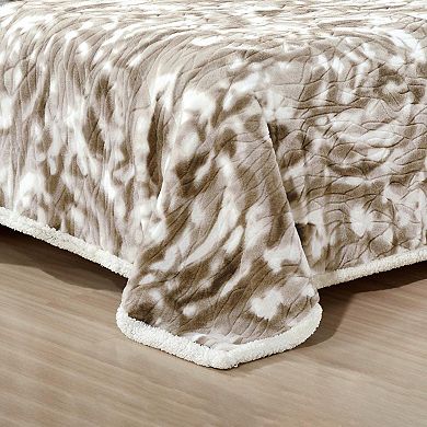 Alaska Sherpa Machine Washable Warm And Comfortable Blanket
