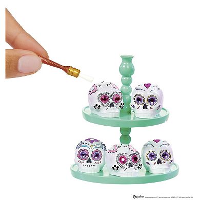 MGA's Miniverse Harry Potter Honeydukes Miniature Playset - Styles May Vary
