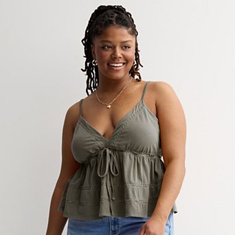 Juniors' Plus Size SO® Molded Cup Tiered Lace Cami