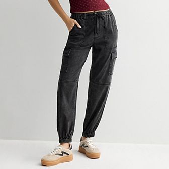 Juniors' SO® High-Rise Cargo Jogger Jeans