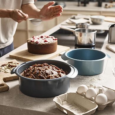 Joseph Joseph Nest™ Bake Set of 2 Non-Stick Round Cake Pan with Easy-Pull Handles