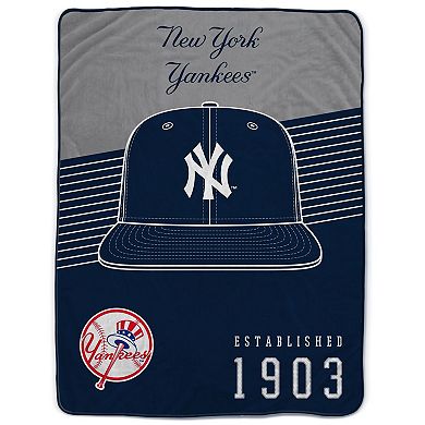 Pegasus New York Yankees 60 ۝ x 80 ۝ Hat Stripes Throw Blanket