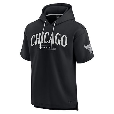 Men's Fanatics Black Chicago Bulls Elements Ready Short Sleeve Pullover Hoodie