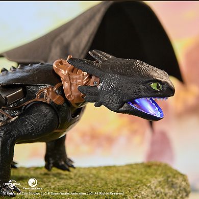 Cool Maker How to Train Your Dragon Ultimate Plasma Blast Toothless Action Figure