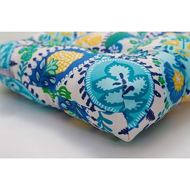 Pillow Perfect Paisley Indoor / Outdoor 19 in. x 19 in. Tufted Wicker Seat Cushions 2-piece Set