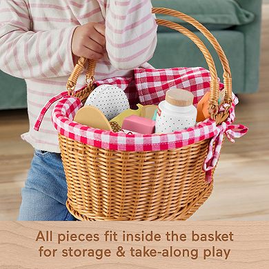 Fisher-Price 31-Piece Wooden Picnic Basket & Food Pretend Play Set for Preschool Kids