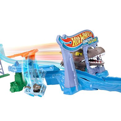 Hot Wheels Jurassic World Crash & Splash Track Set with Die-Cast Dinosaur Car