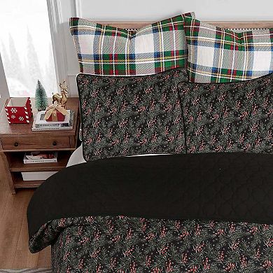 Marcielo 3 Piece Festive Christmas Quilt Bedspread Set Holly Berry Tree