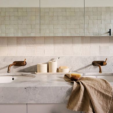 Sabbia Soap Dish - Stoneware With Matte Exterior And Gloss Interior - 10cm X 4cm