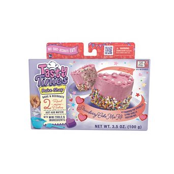 Goliath Tasty Tinies Bake Shop Strawberry Cake Mix Kit
