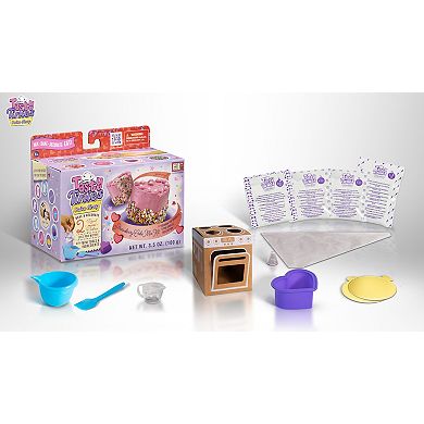 Goliath Tasty Tinies Bake Shop Strawberry Cake Mix Kit