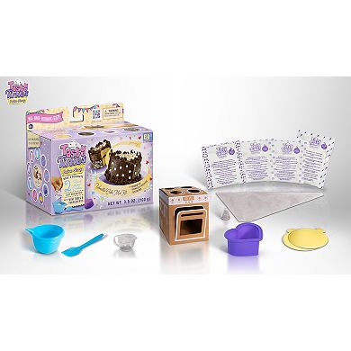 Goliath Tasty Tinies Bake Shop Vanilla Cake with Chocolate Frosting Mix Kit