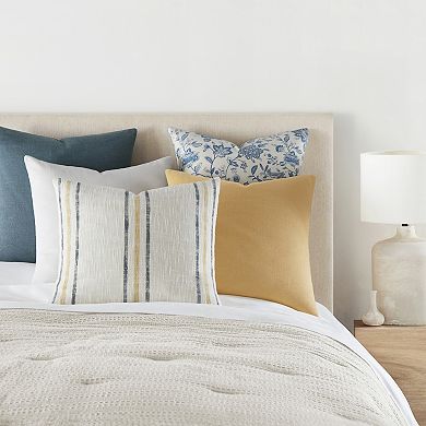 Home Collection Elegant Pattern Cotton Decor Throw Pillow