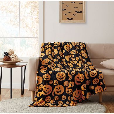 Kate Aurora Autumn Halloween Jack-o'-lantern Pumpkins Orange & Black Ultra Plush Throw Blanket