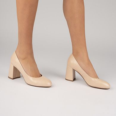 Journee Seraphina Covered Block Heel Women's Shoes