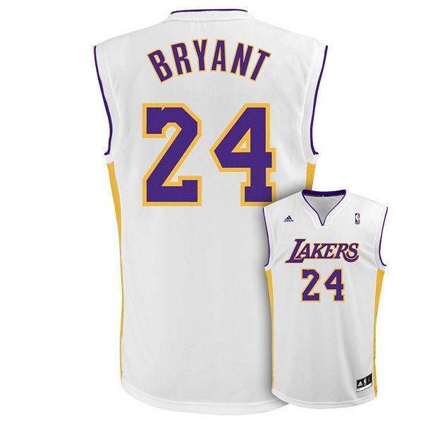 Los Angeles Lakers Kobe Bryant 24 Jersey T-shirt Adidas Size M. Used.