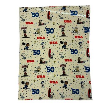 Peanuts American Classic Throw Blanket
